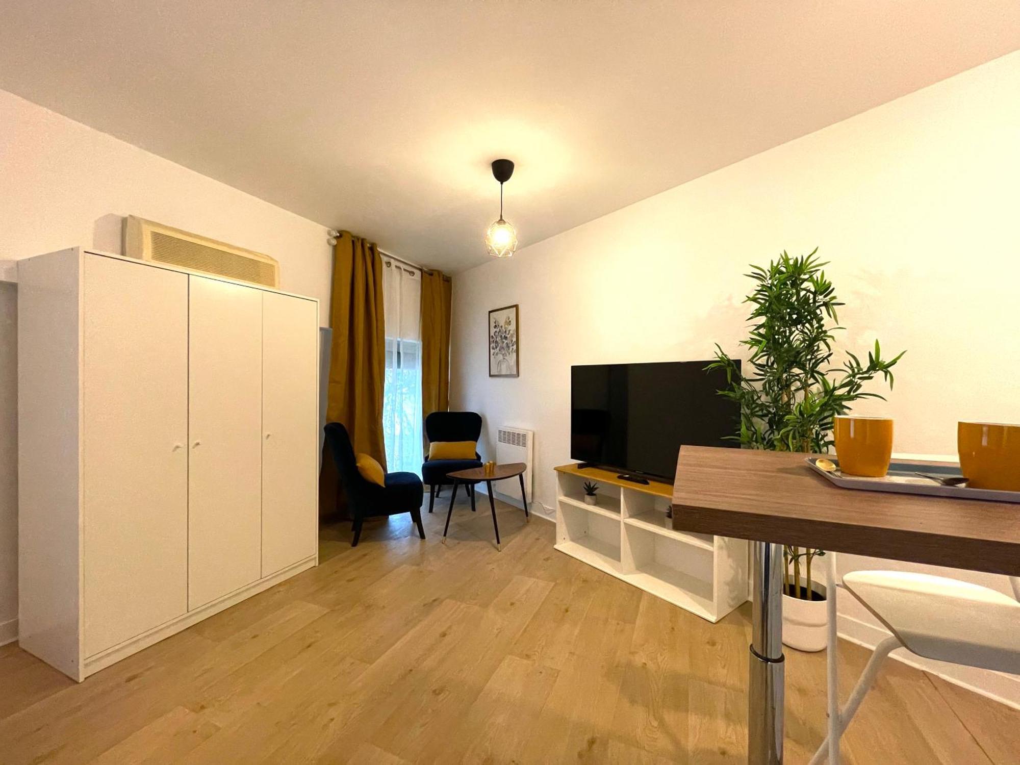 Les Entrepreneurs - Appartements Neufs Et Spacieux, Proche Rer C Et Aeroport Orly Morangis  Ngoại thất bức ảnh